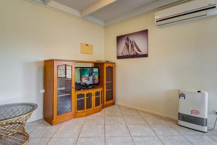 Cuttriss by the Beach