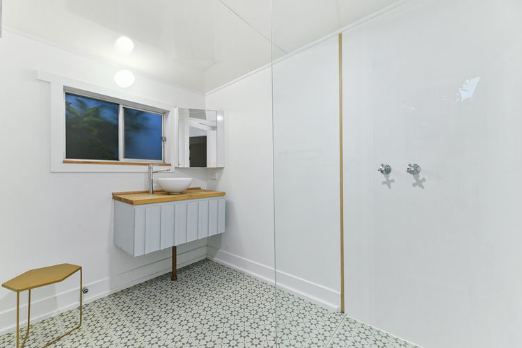 Foreshore Sunset Retreat