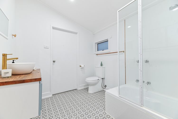 Foreshore Sunset Retreat