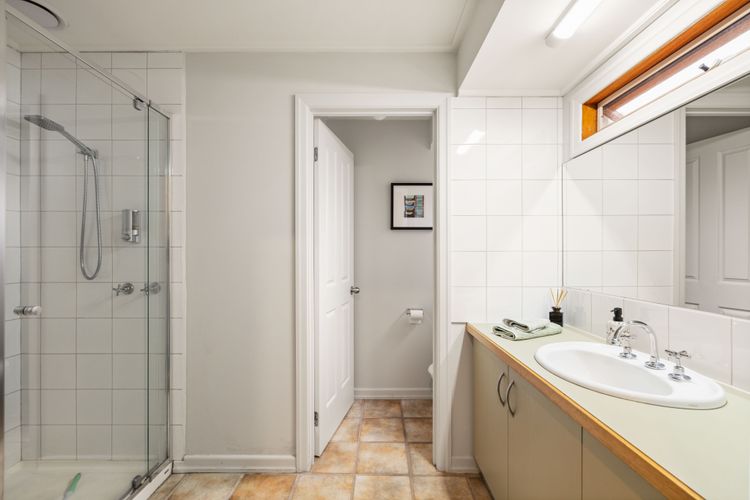 Beach House Silverleaves