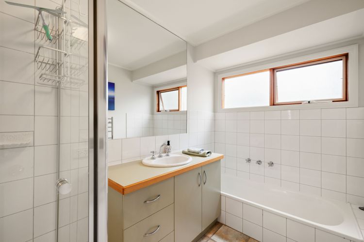 Beach House Silverleaves