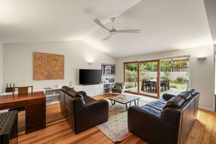 Beach House Silverleaves