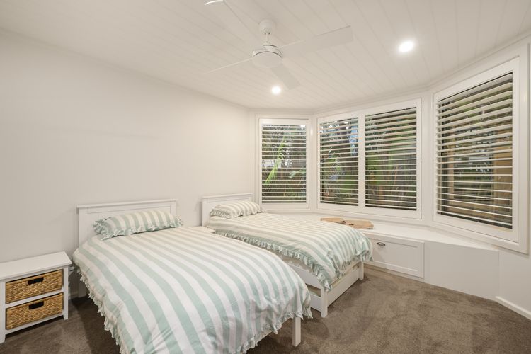 Seaview Bedroom 3
