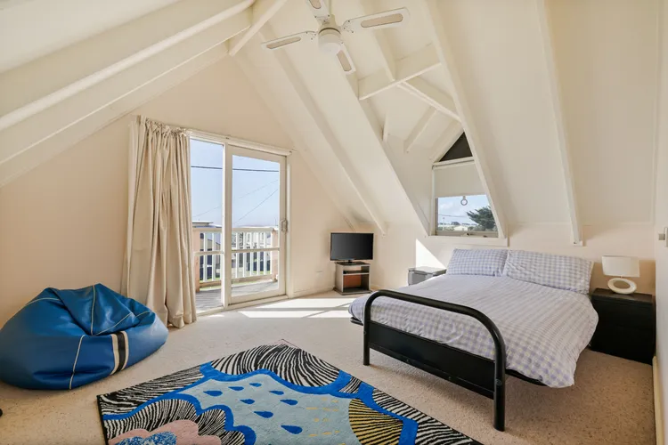 Swan Bay Cottage