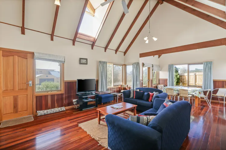 Swan Bay Cottage