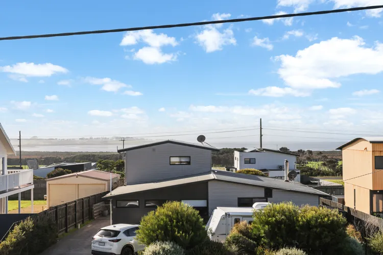 Swan Bay Cottage