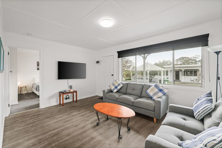 Phillip Island Cottage 1
