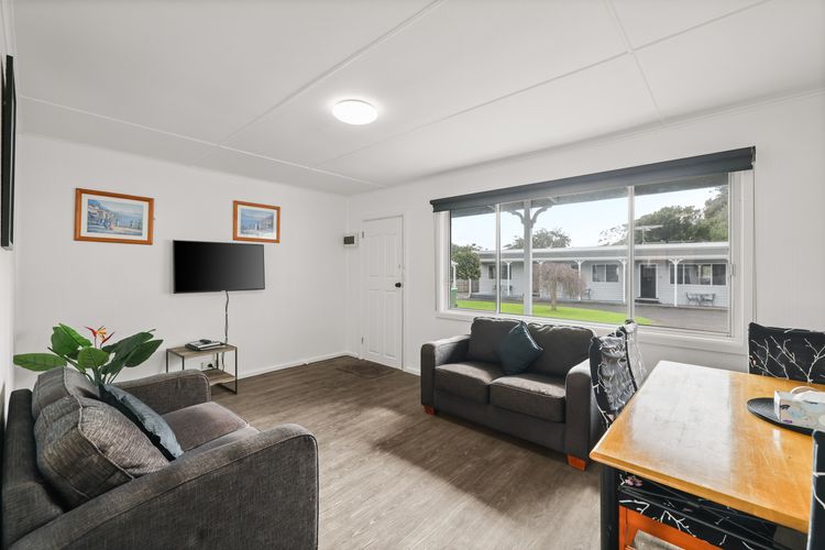 Phillip Island Cottage 2