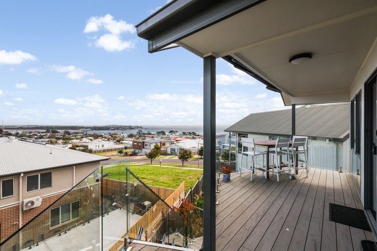 Panorama Bay Escape