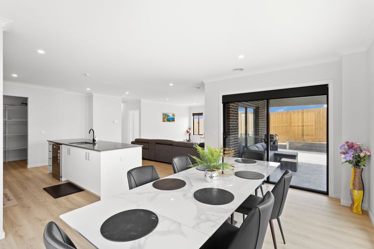 Norling Vista Coastal Retreat