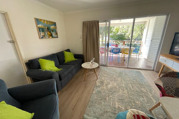 Super Cool Retro Shack