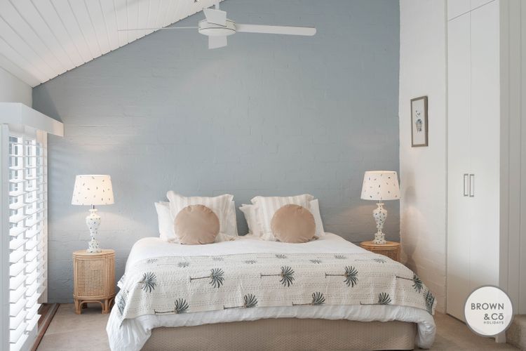 Alice (Bayona 7) – Little Cove