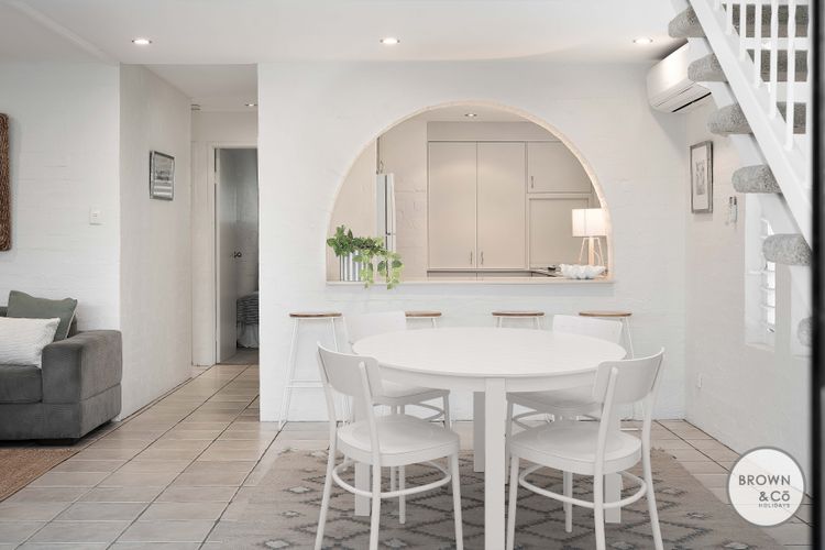 Alice (Bayona 7) – Little Cove