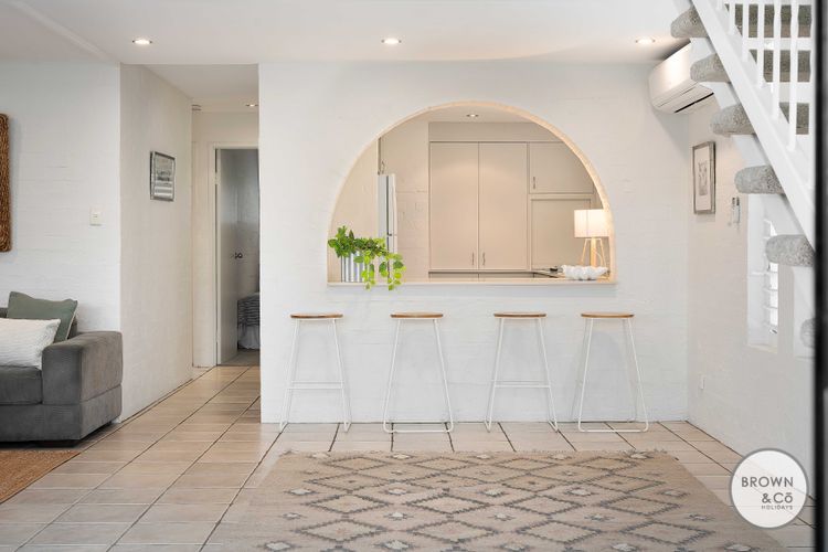 Alice (Bayona 7) – Little Cove