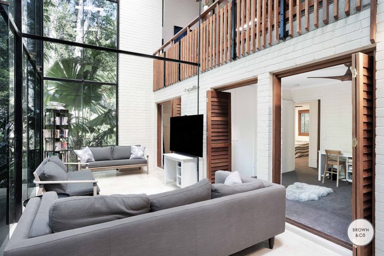 Charlie – Little Cove