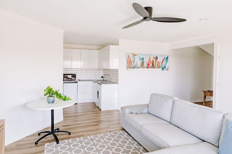 Florence – Castaways Beach