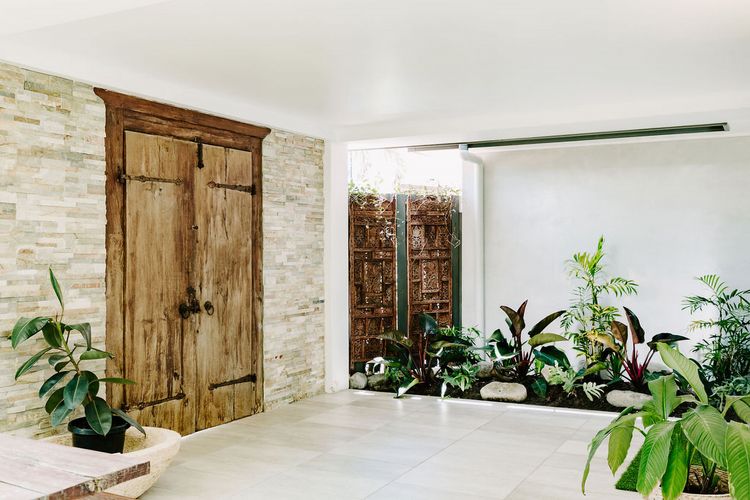 Florence – Castaways Beach