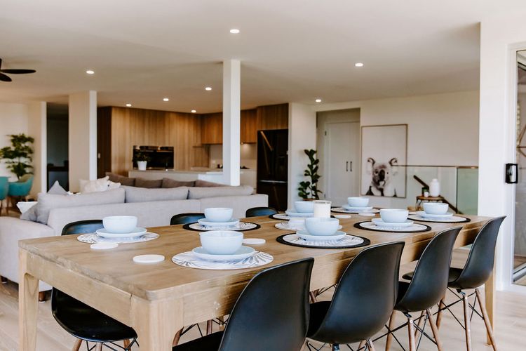 Florence – Castaways Beach