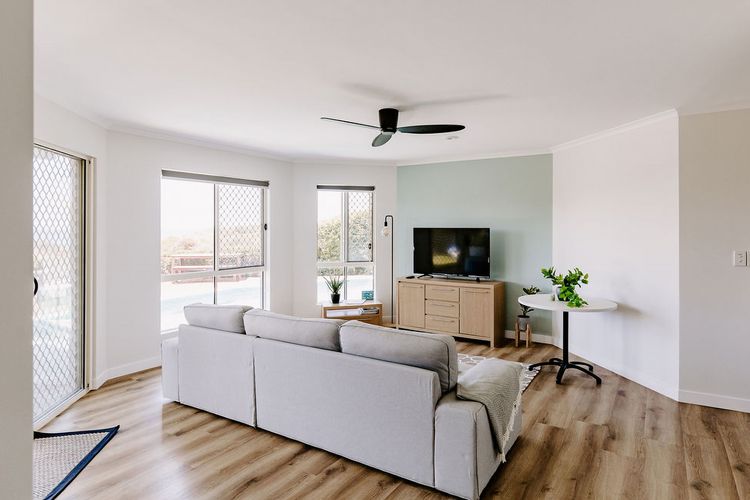 Florence – Castaways Beach