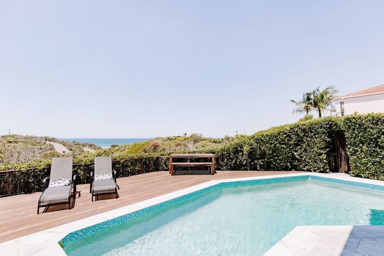 Florence – Castaways Beach