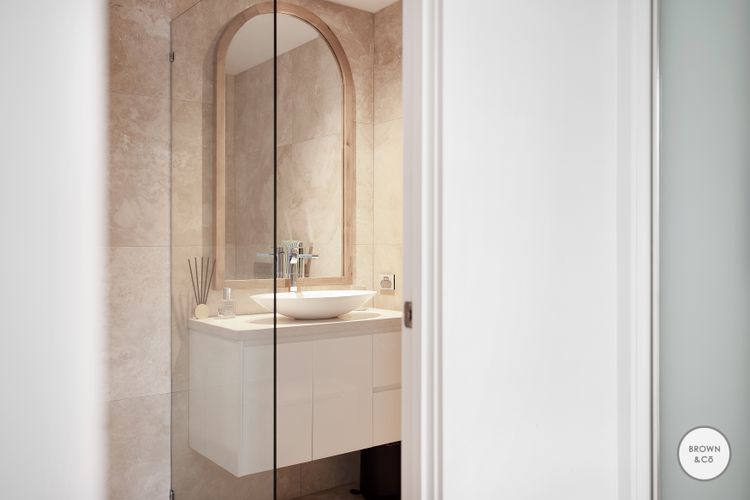 Eliza – Noosa Heads