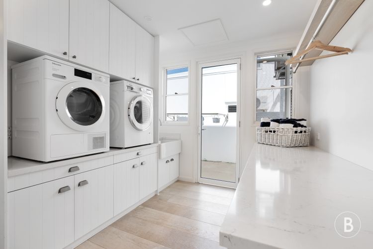 Lucy – Noosa – Noosaville