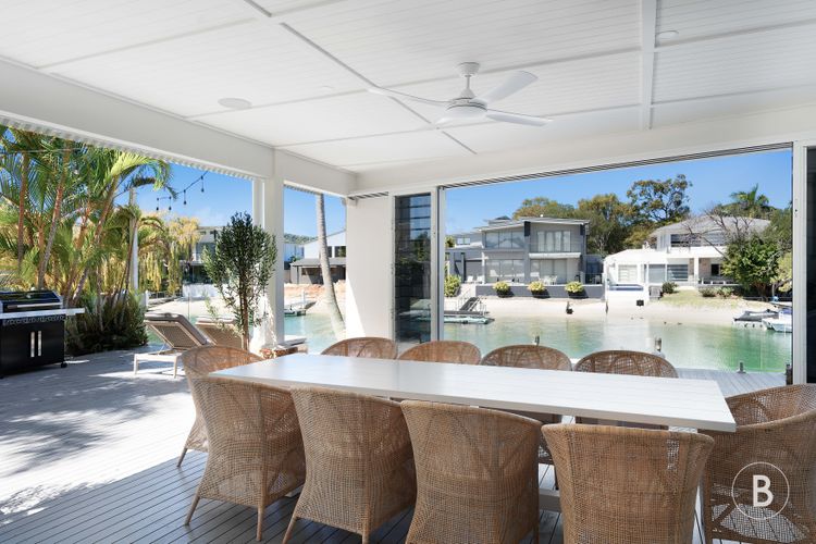 Lucy – Noosa – Noosaville