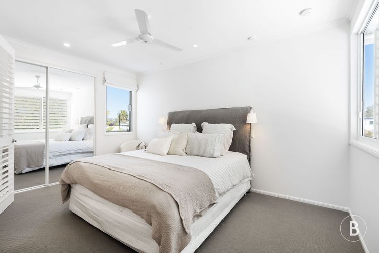 Lucy – Noosa – Noosaville