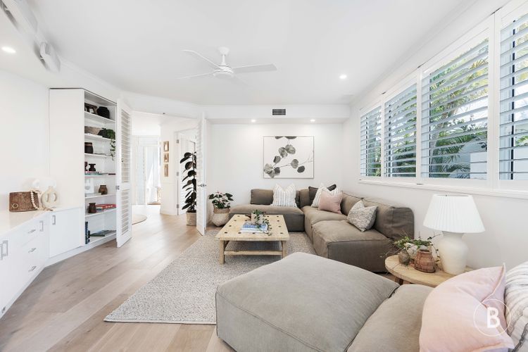 Lucy – Noosa – Noosaville