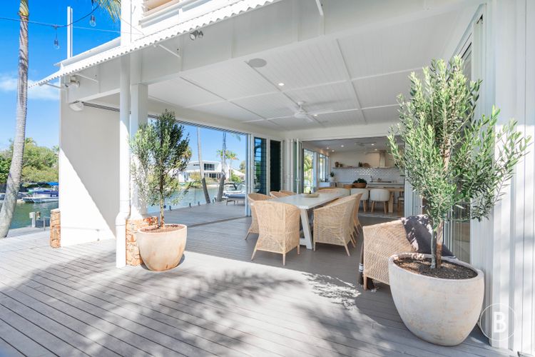 Lucy – Noosa – Noosaville