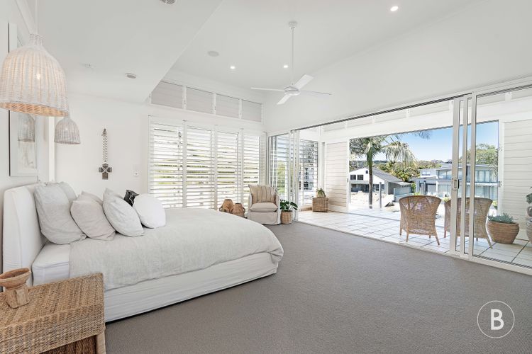 Lucy – Noosa – Noosaville