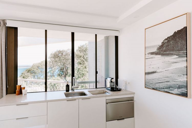 Mavis – Little Cove