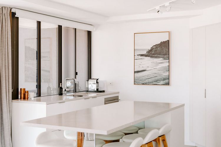 Mavis – Little Cove