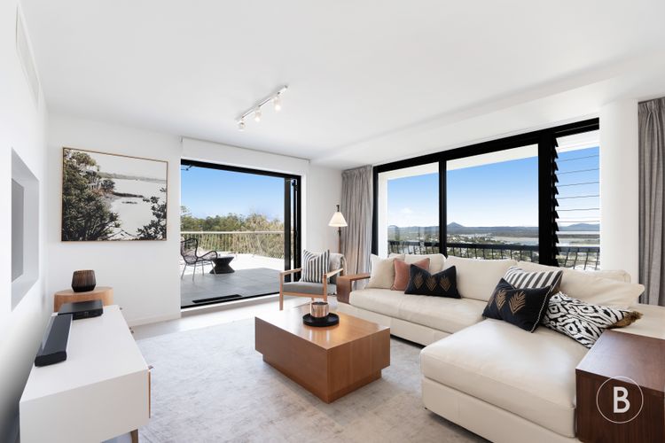 Mavis – Little Cove