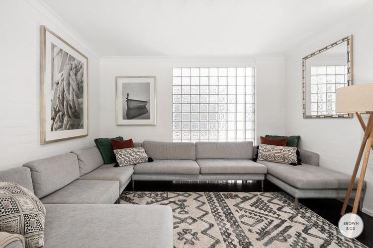 Peggy – Little Cove