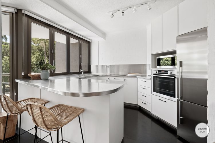 Peggy – Little Cove