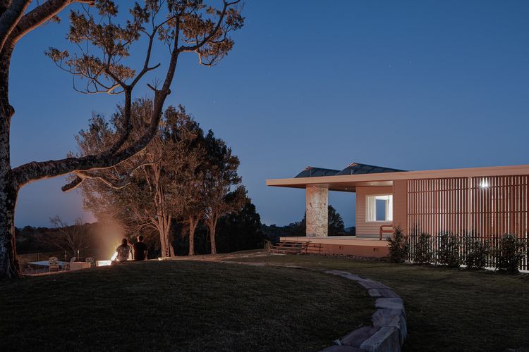 Betty – Black Mountain House