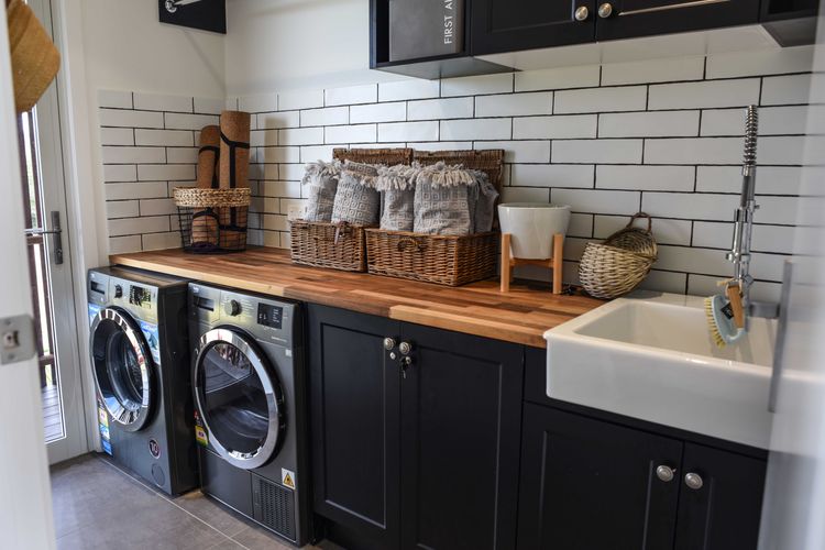 Betty – Black Mountain House