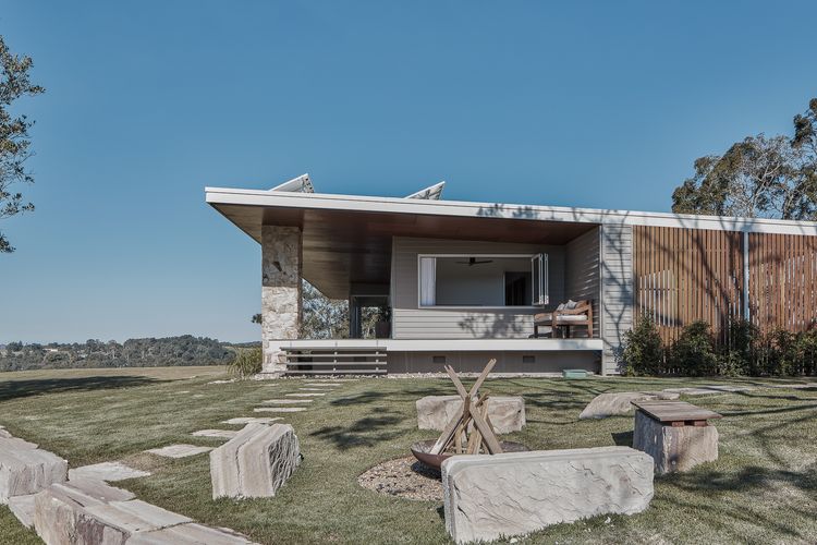 Betty – Black Mountain House