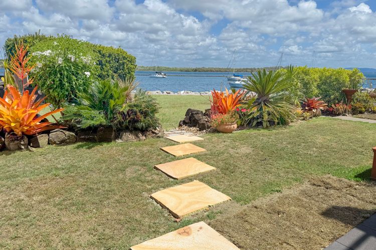 Riverview Apartment 1.1