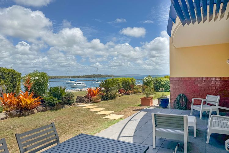 Riverview Apartment 1.1