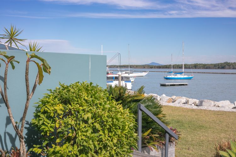 Riverview Apartment 2.2