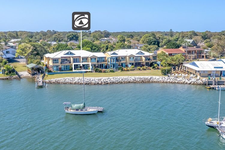 Riverview Apartment 2.2