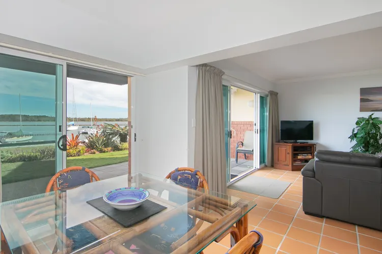 Riverview Apartment 2.2