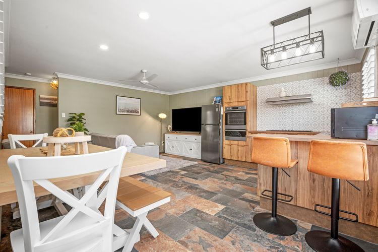 Akuli By The Sea – Unit 2