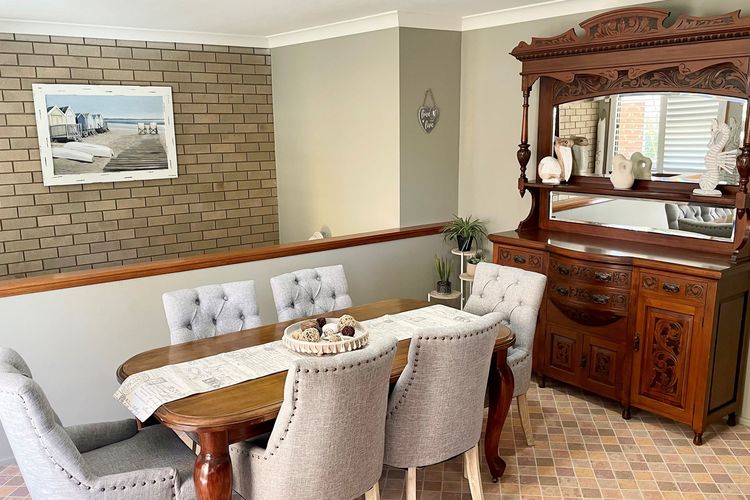 Akuli By the Sea – Unit 1