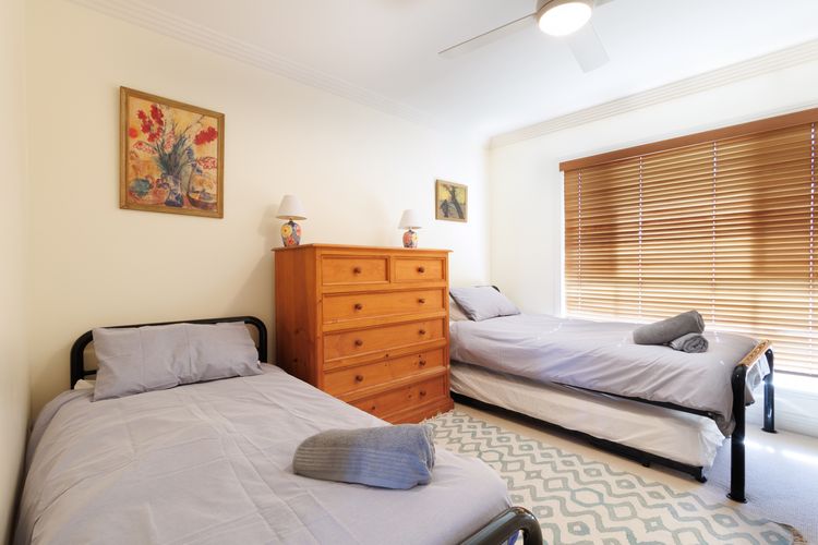 Riverview Apartment 2.6 3-5 Riverview Street