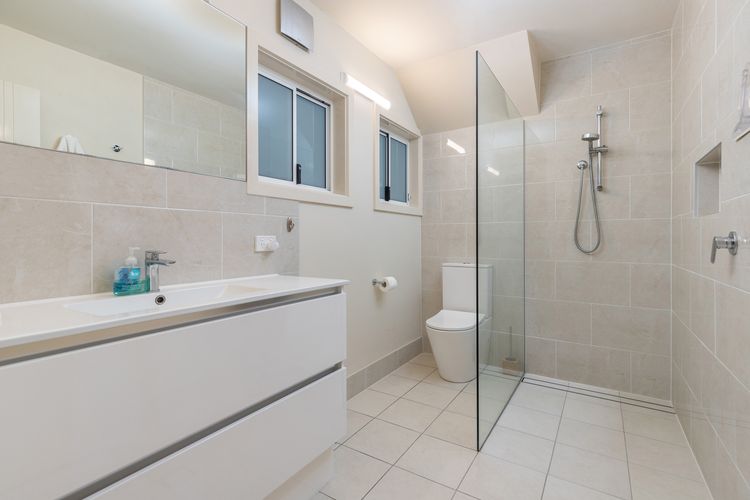 Bath room - 2