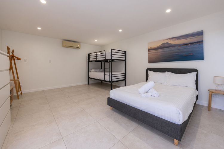 Seashells – Lakeside Holiday Perfection
