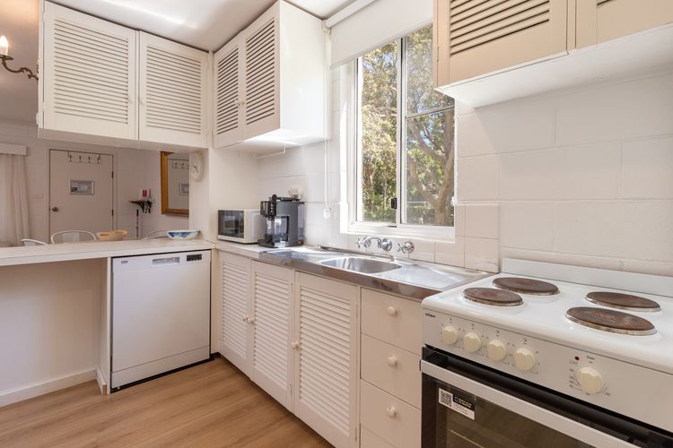 Blueys Beach Villa Manyana 11